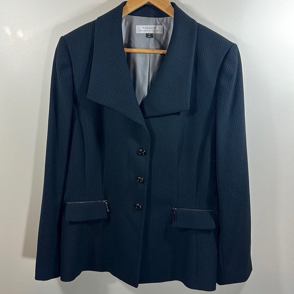 Tahari‎ Blazer Suit Jacket Woman's Size 16 Buttoned Zipper Pockets Black